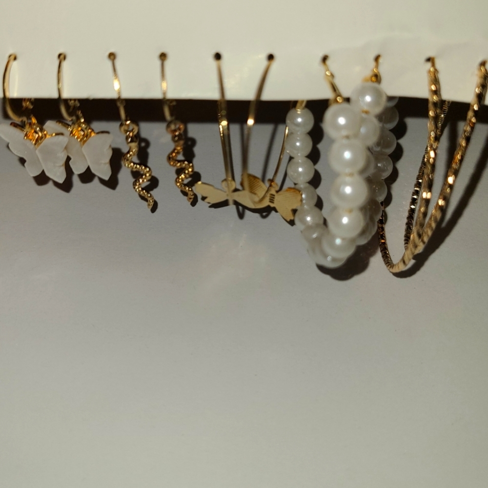 Earring set